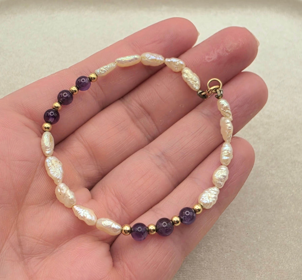 Vintage Baroque Freshwater Pearl, Amethyst, & 14K Gold Bracelet 7"