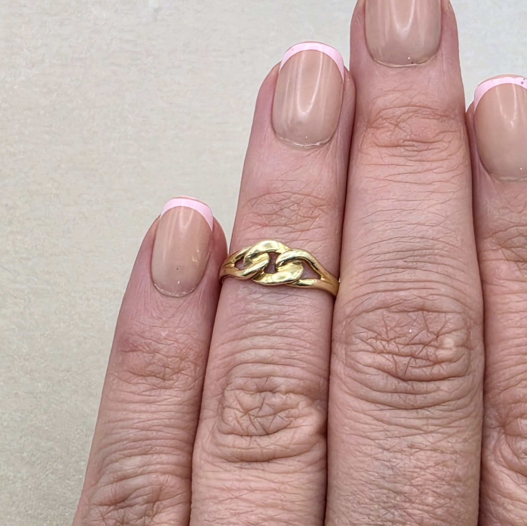 Vintage Italian 14K Gold Love Knot Ring,  Chain Link Style Size 5