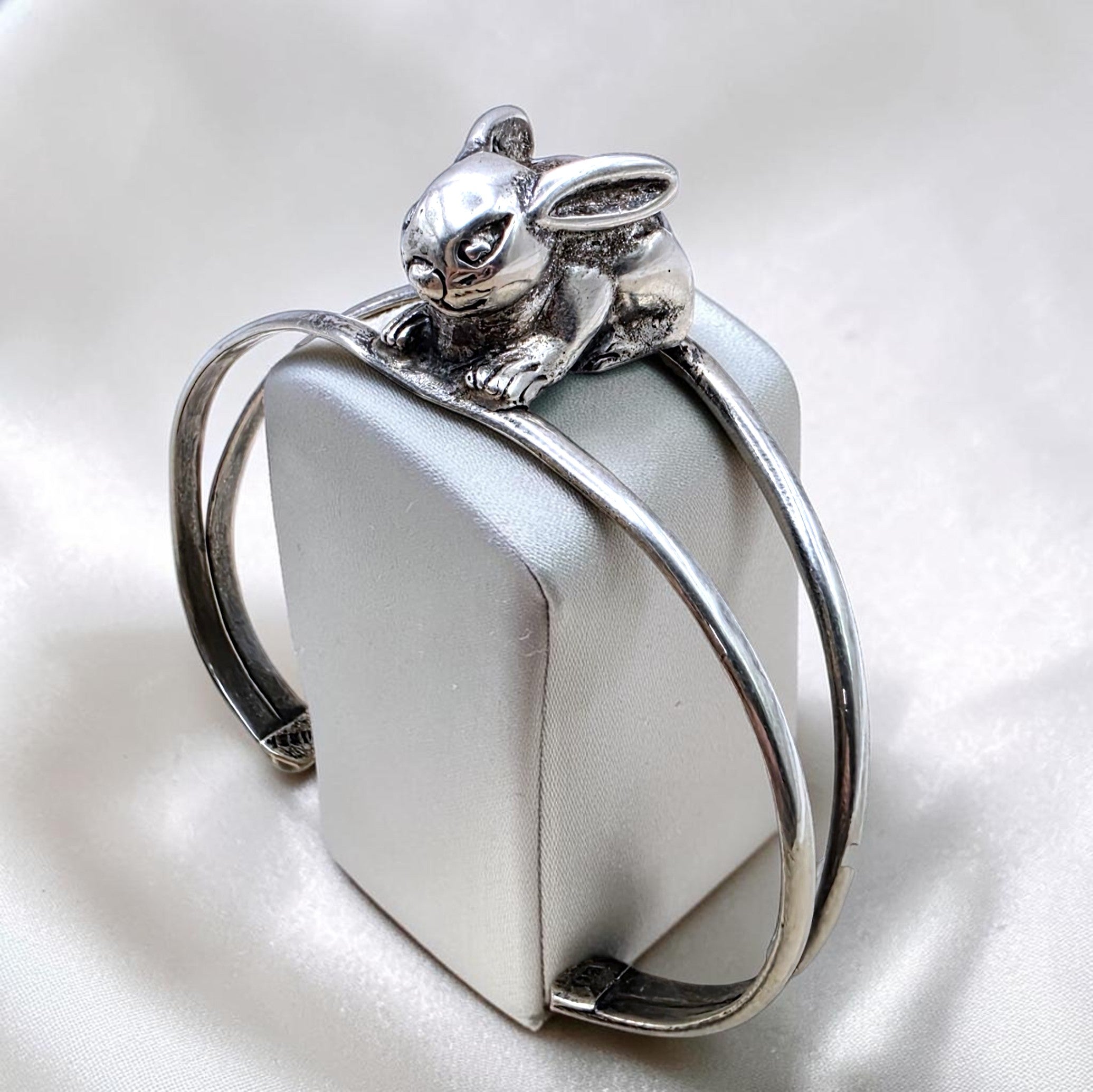 Vintage Sterling Silver 3D Bunny Cuff Bracelet Mexico 925
