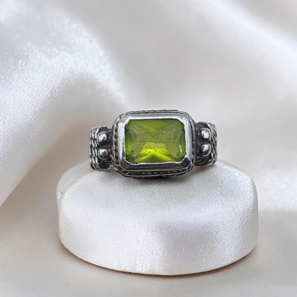 Vintage Sterling Silver Peridot Ring Emerald Cut Green Stone Ring Size 5