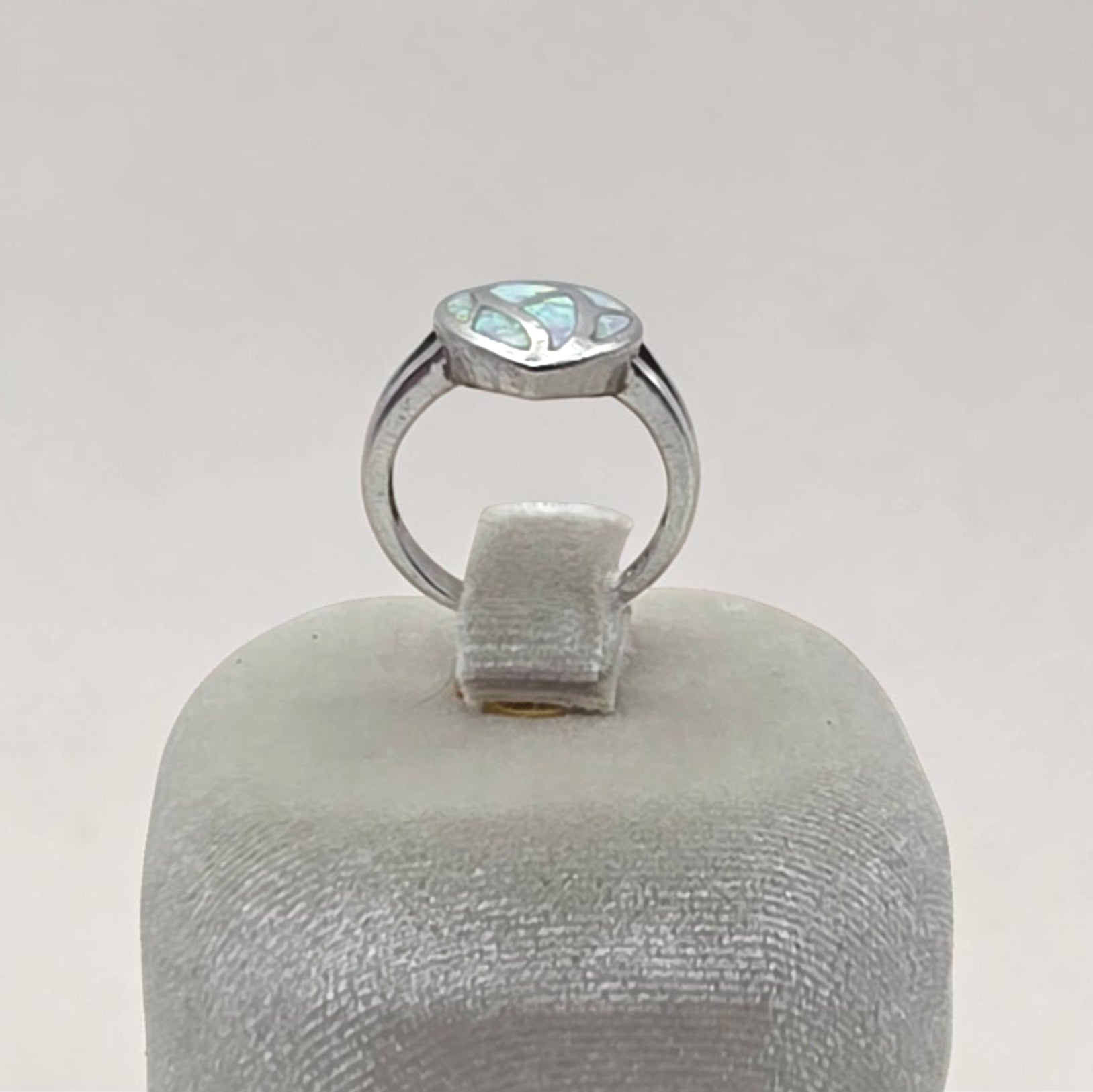 Vintage Sterling Silver White Simulated Opal Inlay Heart Ring Size 7 925