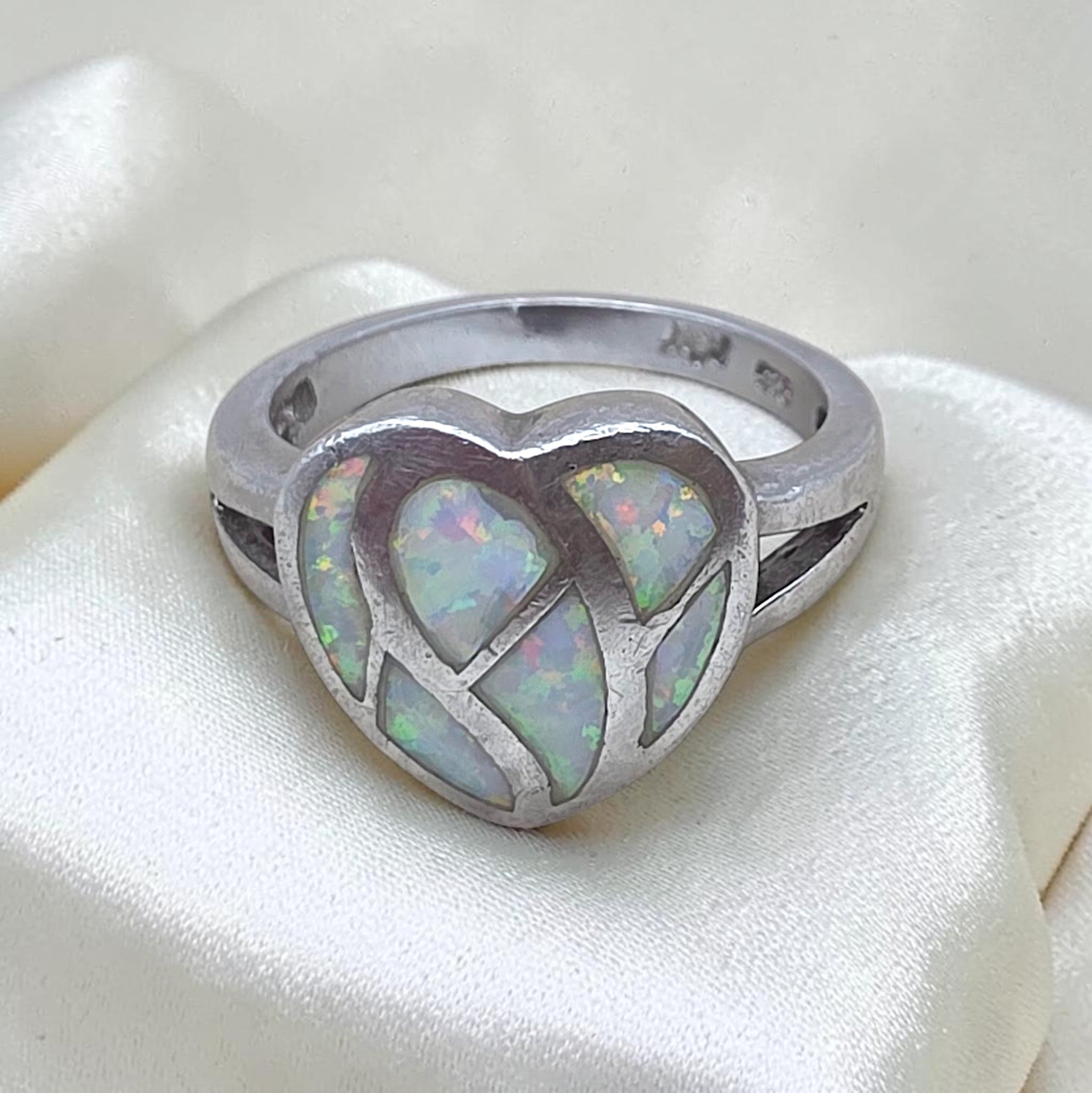 Vintage Sterling Silver White Simulated Opal Inlay Heart Ring Size 7 925