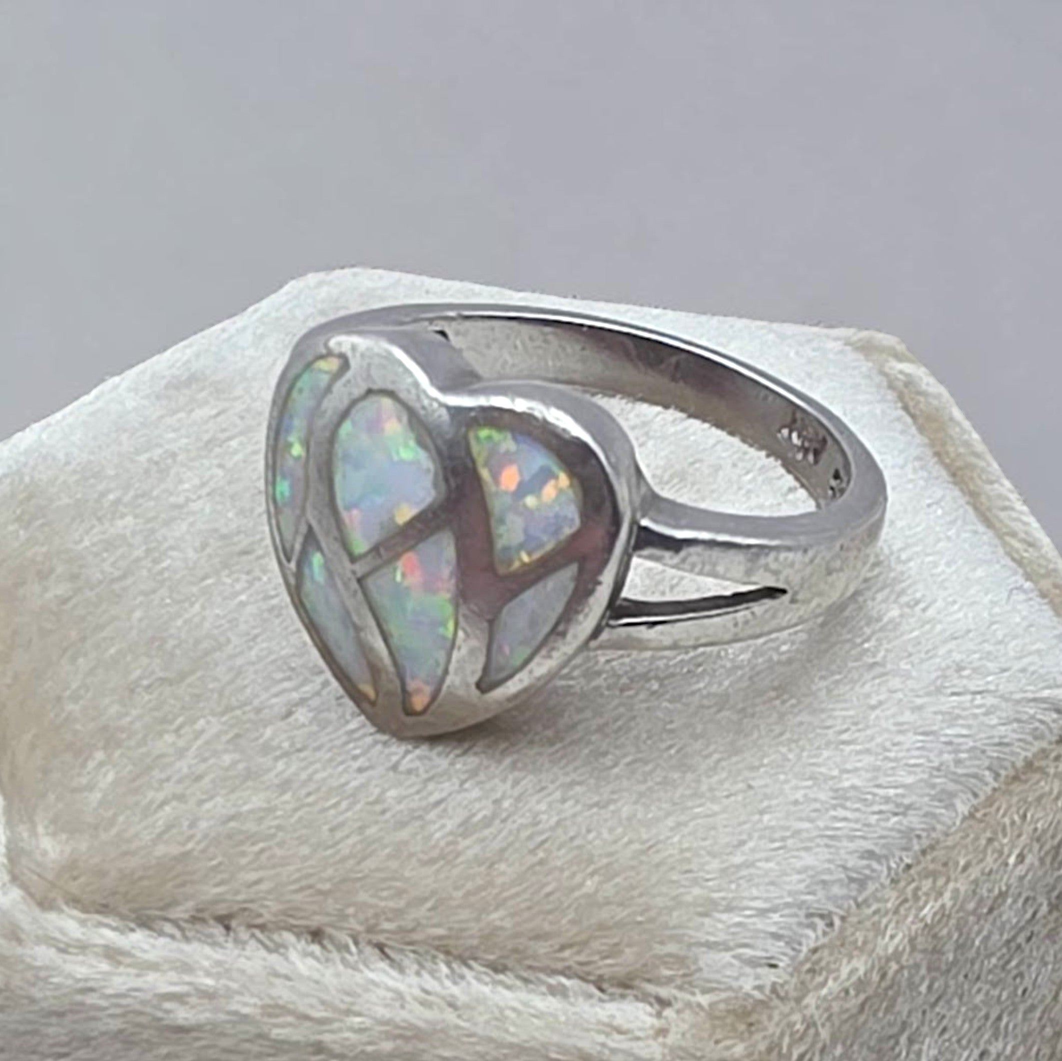 Vintage Sterling Silver White Simulated Opal Inlay Heart Ring Size 7 925