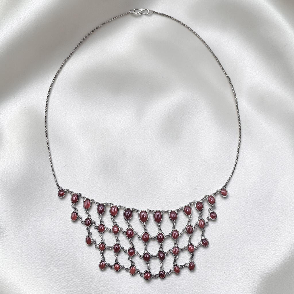 Vintage Sterling Silver Rhodolite Garnet Bib Cabochon Fringe Statement Necklace
