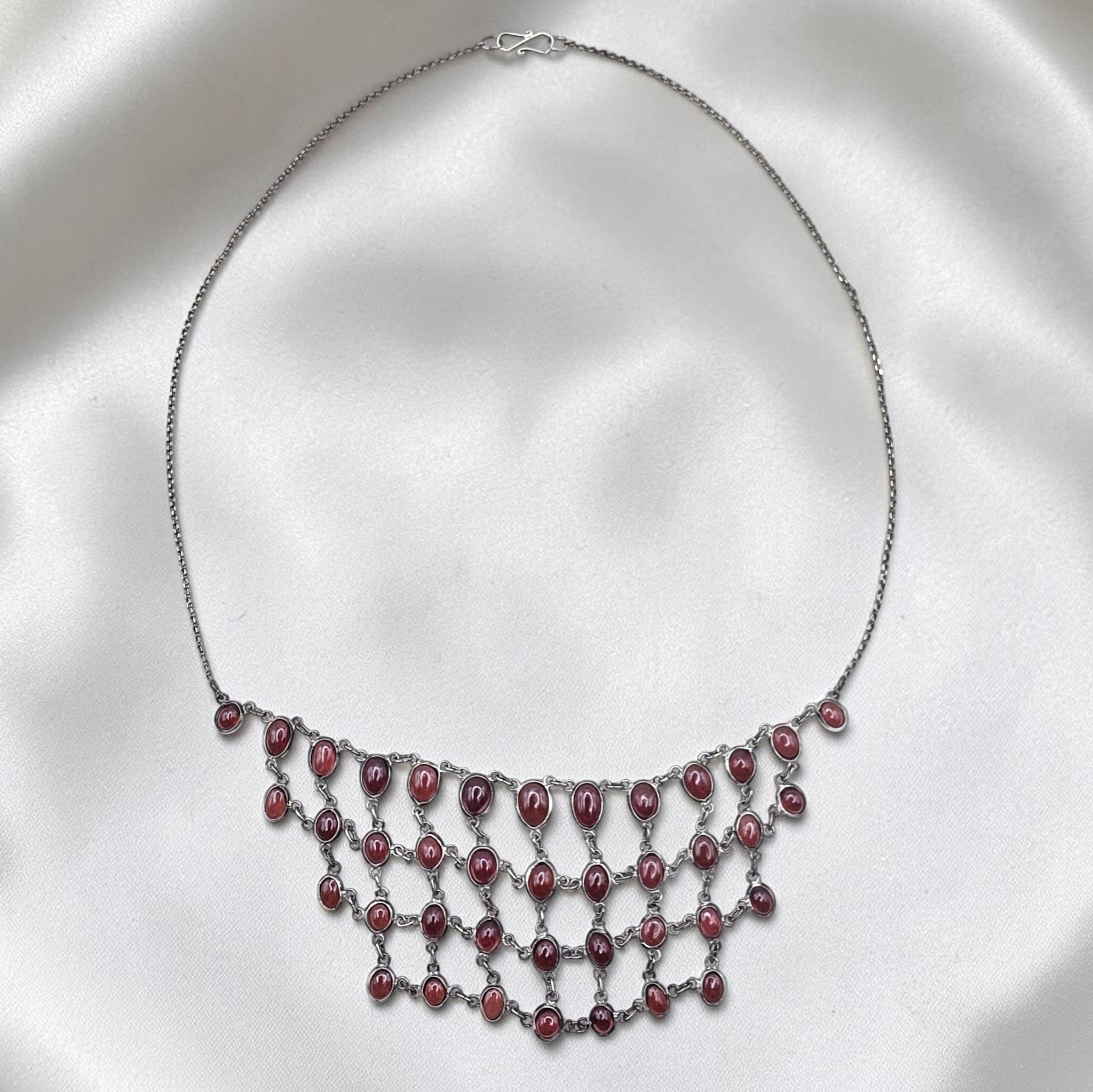 Vintage Sterling Silver Rhodolite Garnet Bib Cabochon Fringe Statement Necklace