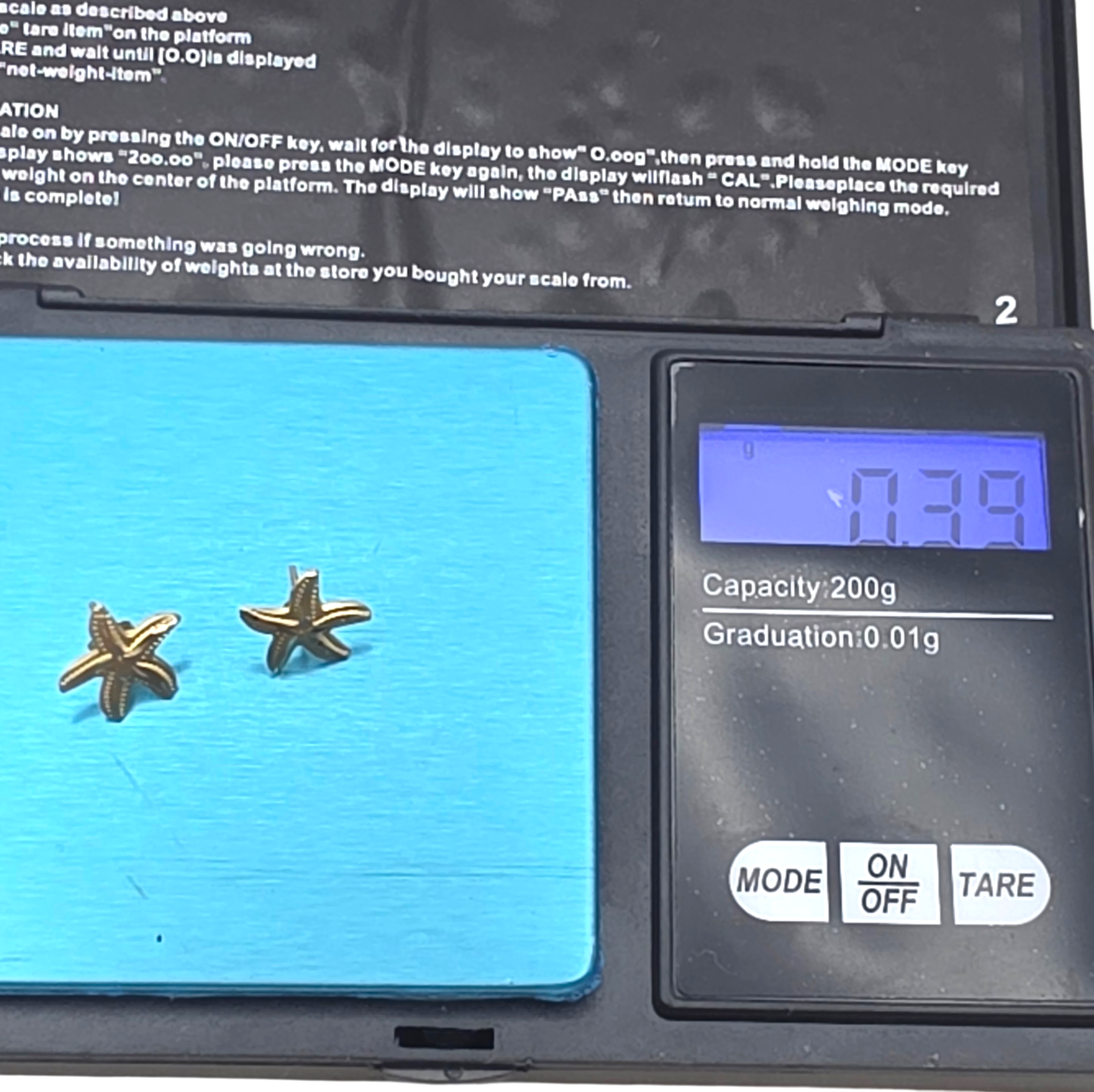 Vintage 14K Solid Gold Diamond Cut Dainty Starfish Stud Earrings