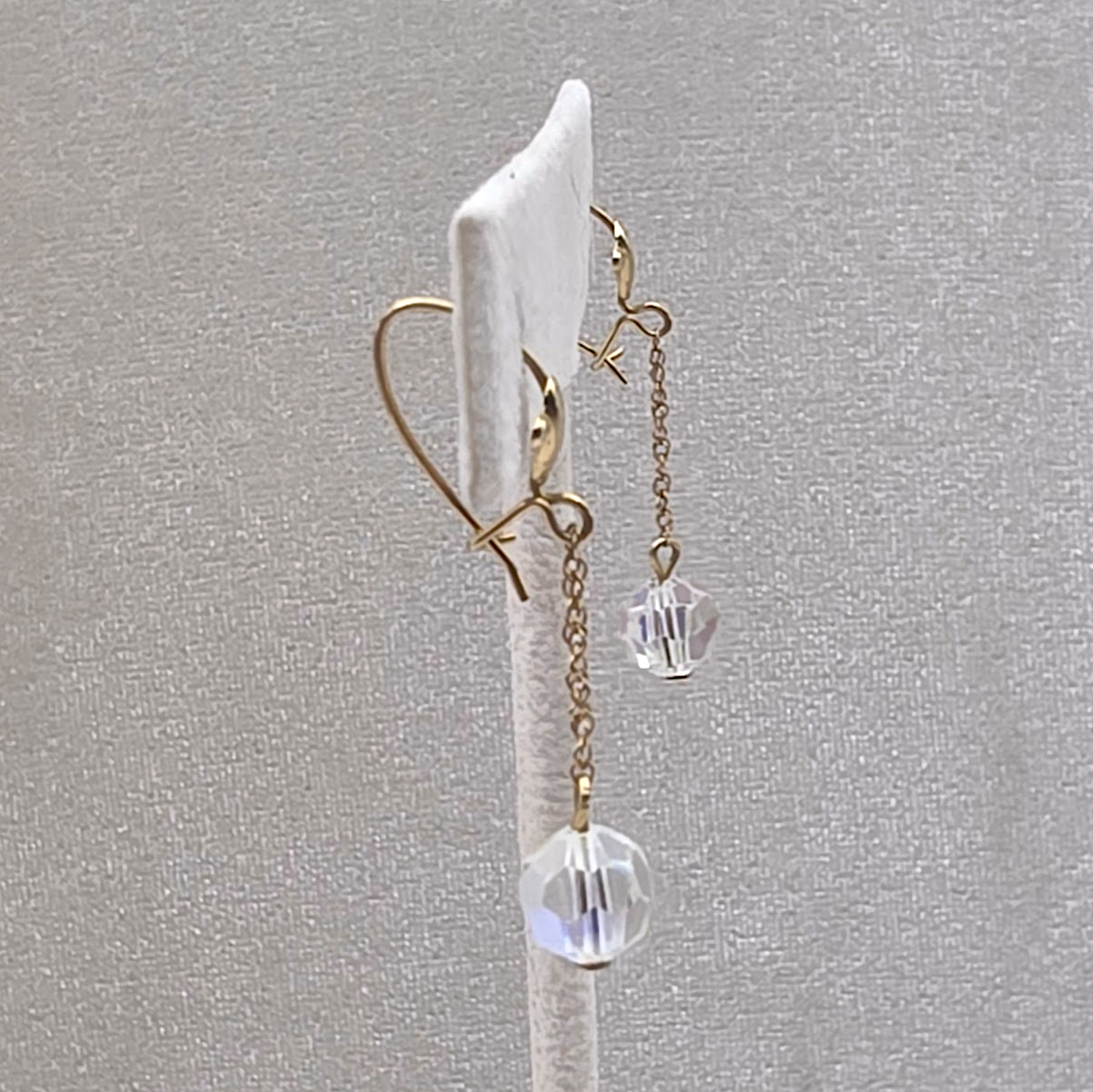 Vintage 10K Gold Chain Aurora Borealis Crystal Bead Dangle Earrings
