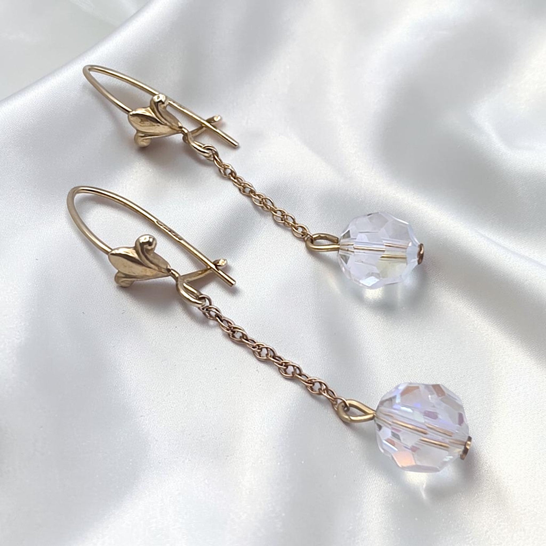 Vintage 10K Gold Chain Aurora Borealis Crystal Bead Dangle Earrings