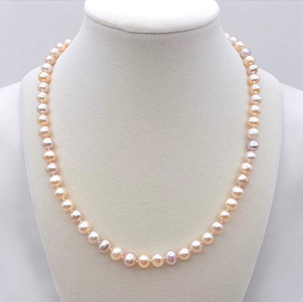 Vintage 14K Gold Freshwater Pearl Necklace 18" Knotted Multitone Pink Pearls