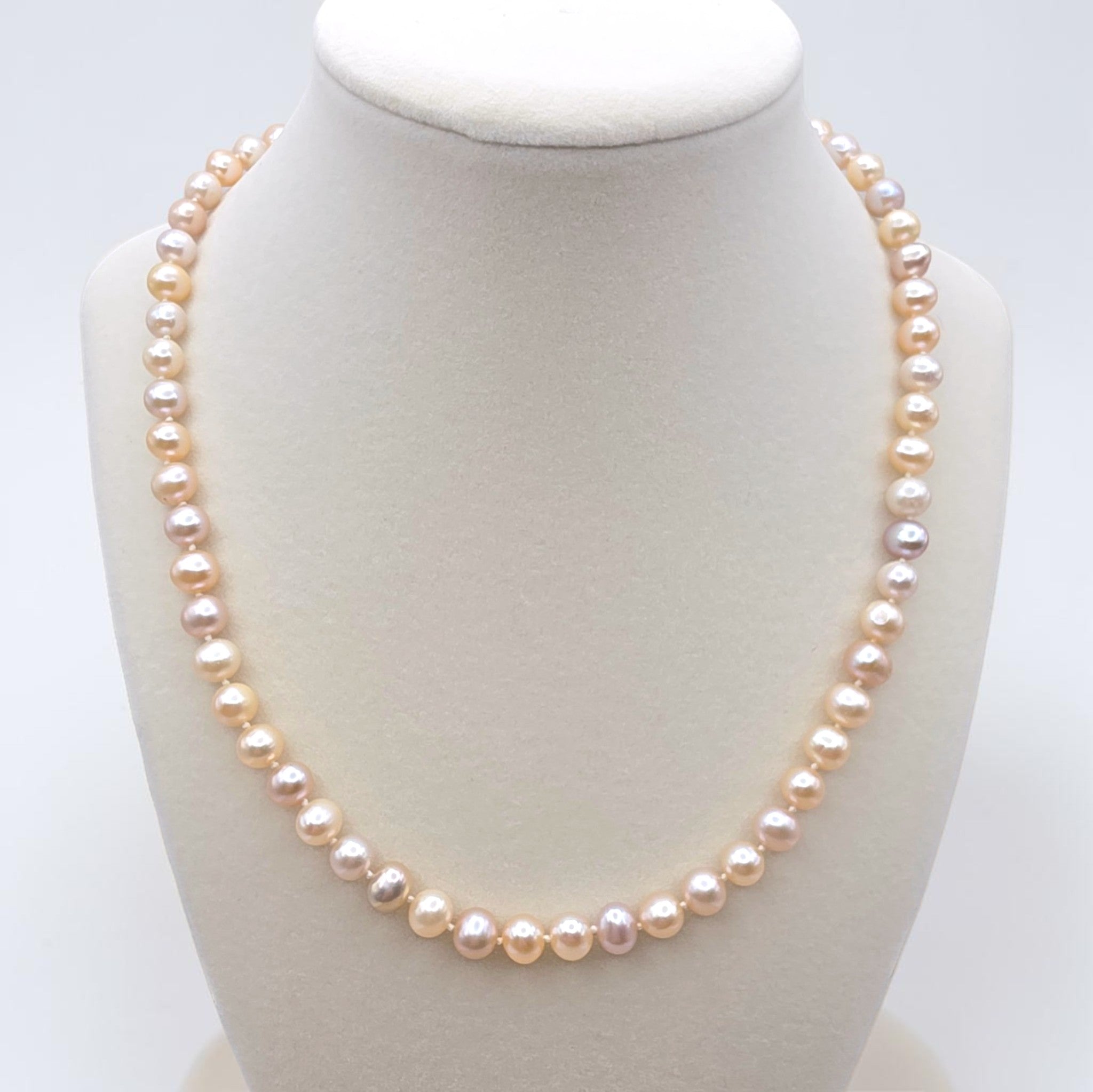 Vintage 14K Gold Freshwater Pearl Necklace 18" Knotted Multitone Pink Pearls