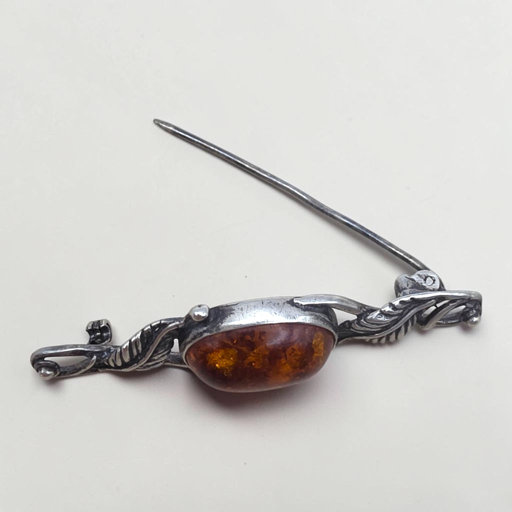 Vintage Baltic Amber Cabochon Sterling Silver Art Nouveau Leaf Brooch