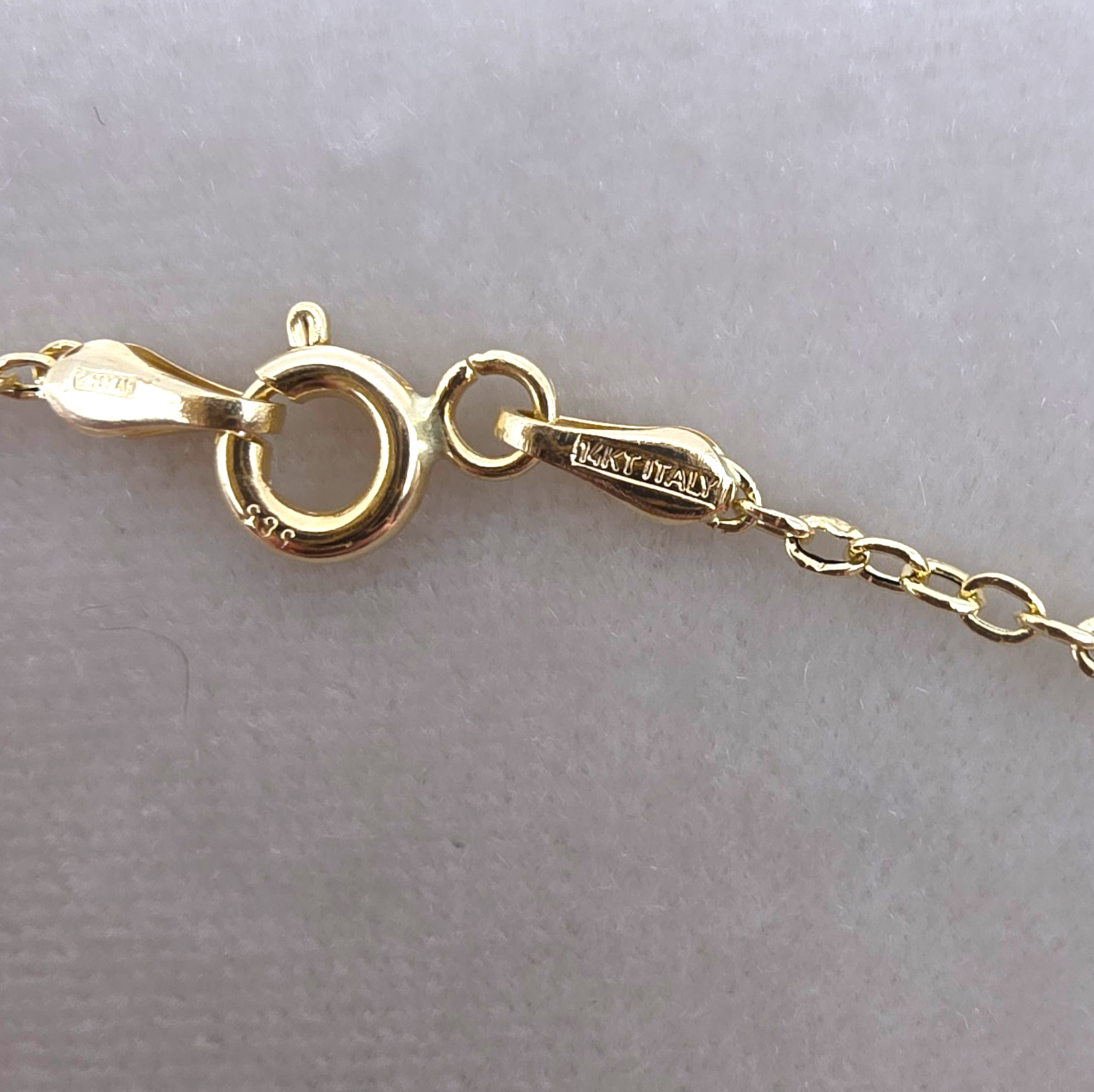 Vintage Italian 14K Gold Delicate Floral Openwork Puffy Heart Pendant Necklace