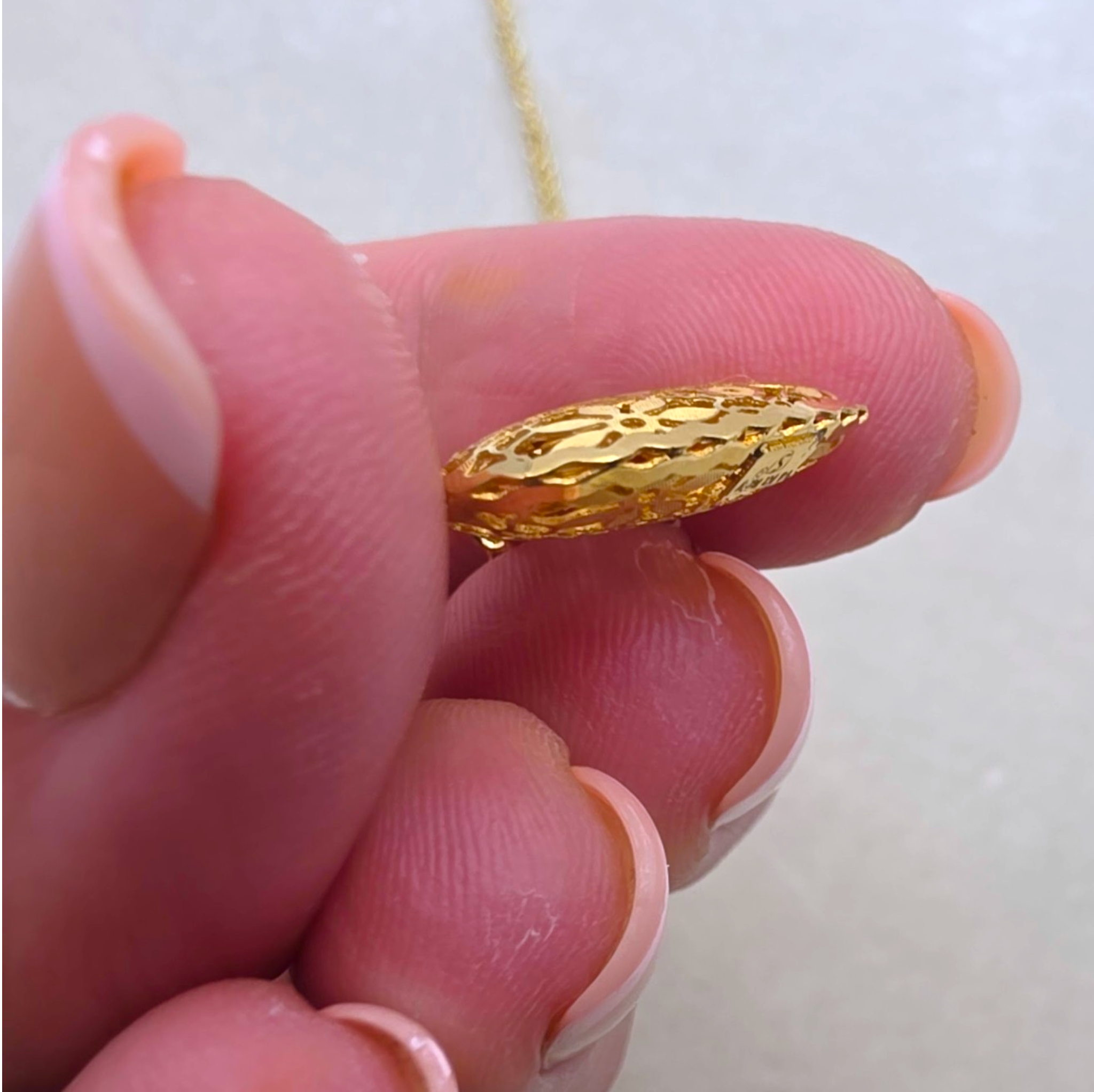 Vintage Italian 14K Gold Delicate Floral Openwork Puffy Heart Pendant Necklace
