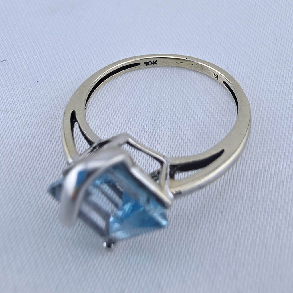Vintage 10K White Gold Blue Topaz Modernist Ring Size 6