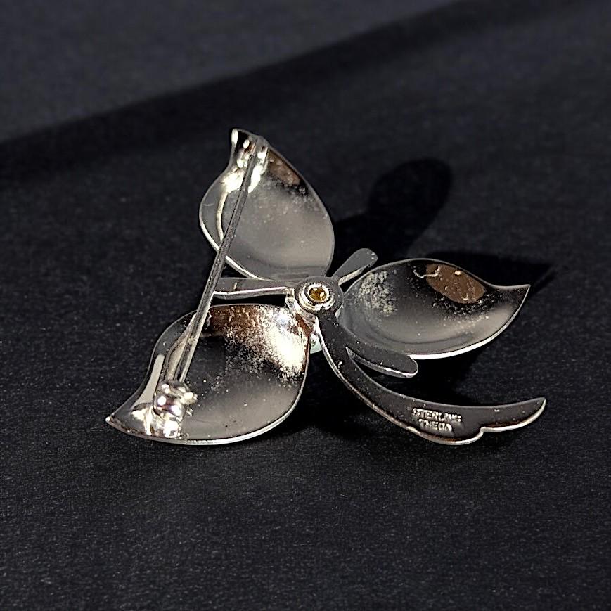 Vintage Sterling Silver Leaf Brooch with Freshwater Pearl – Signed 925 Theda