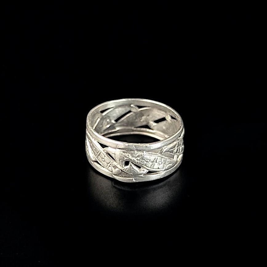 Vintage Romega Sterling Silver Ring | Size 7 | Floral Cut-Out Band | Marked and Stamped.925