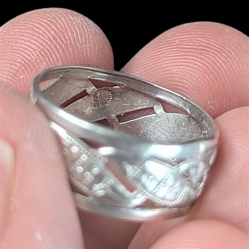 Vintage Romega Sterling Silver Ring | Size 7 | Floral Cut-Out Band | Marked and Stamped.925
