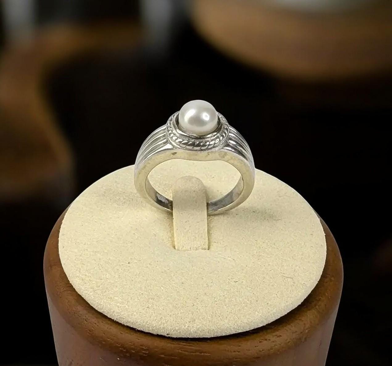 Vintage Cultured Pearl Rope Halo Sterling Silver Ring , Size 8.5