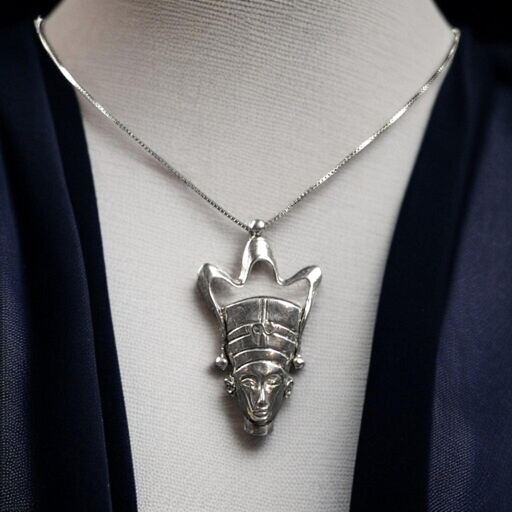 Vintage Sterling Silver Queen Nefertiti Pendant Necklace: Egyptian Revival Jewelry