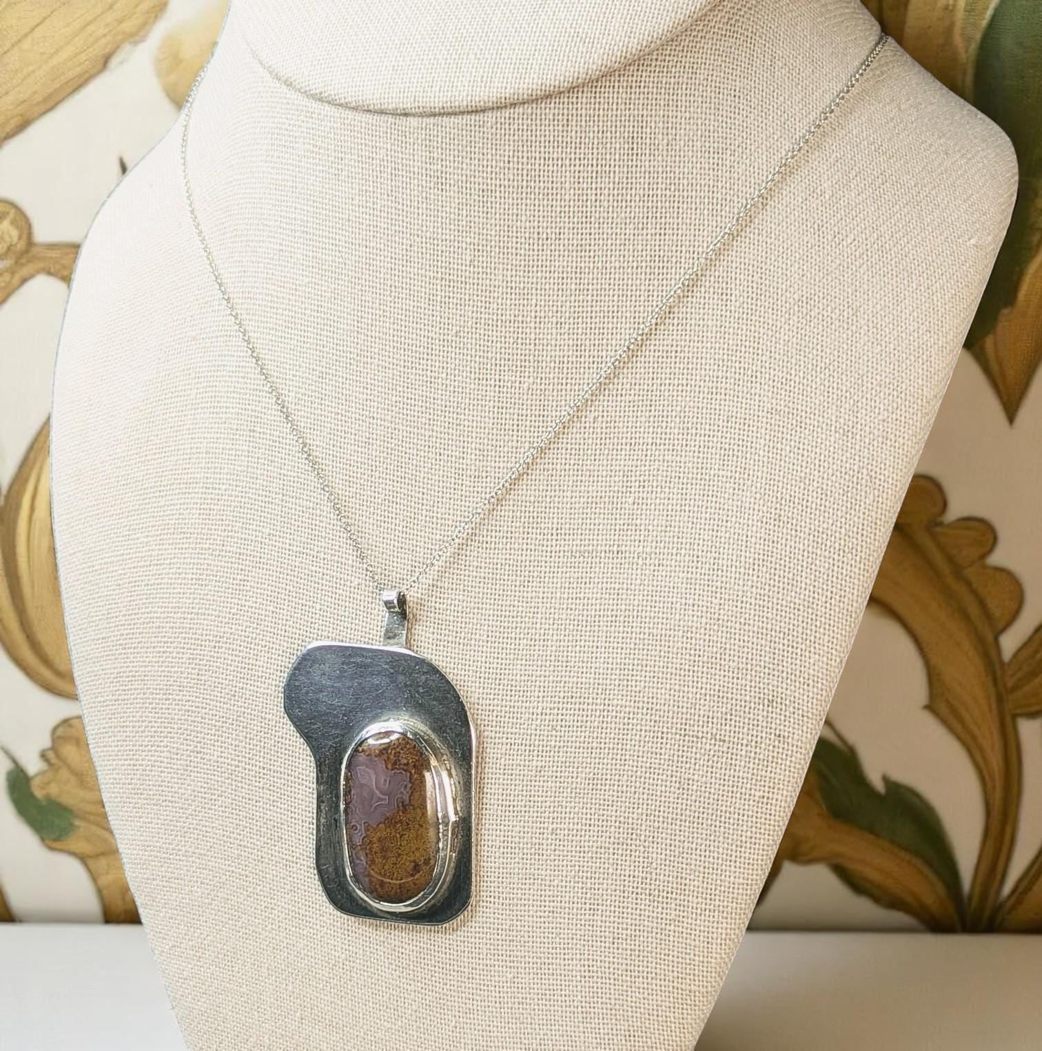Vintage Art Deco Moss Agate Sterling Silver Pendant on 18" Chain
