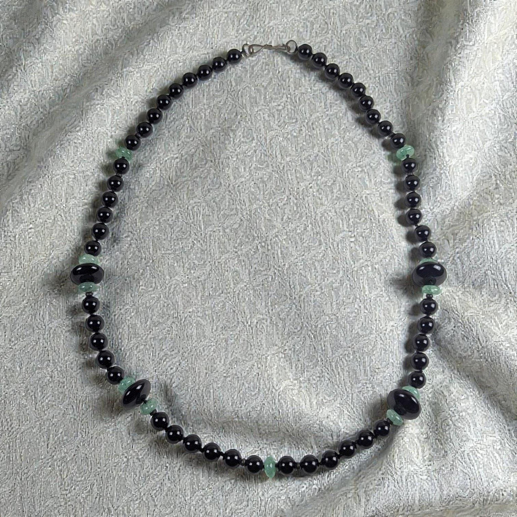 Vintage Onyx & Green Aventurine Beaded Necklace with Sterling Clasp – 22"