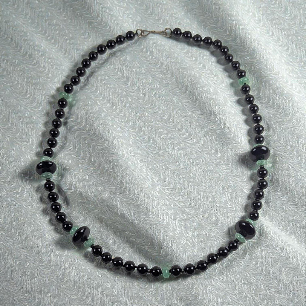 Vintage Onyx & Green Aventurine Beaded Necklace with Sterling Clasp – 22"
