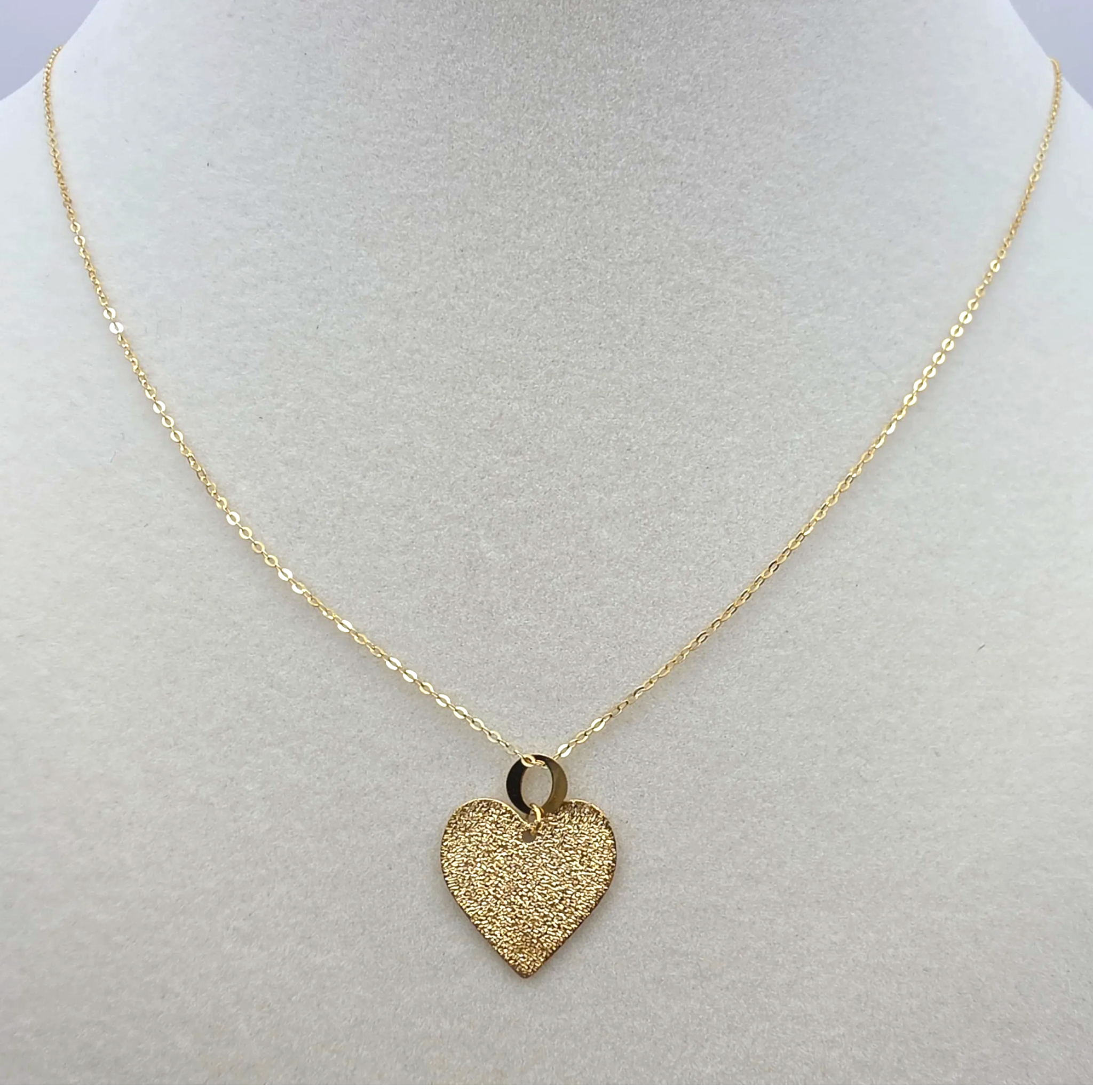 Vintage Italian 14K Gold Dainty Textured Heart Pendant Necklace, 18"